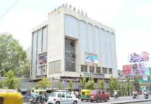 TWIN CINEMAS IN AHMEDABAD SOLD TO BUILDER FOR RE. 1: OWNER FILES POLICE COMPLAINT | 22 May, 2026