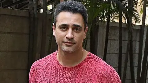 imran khan f4307ee0-c86f-11f1-971b-634f423608e9.jpg